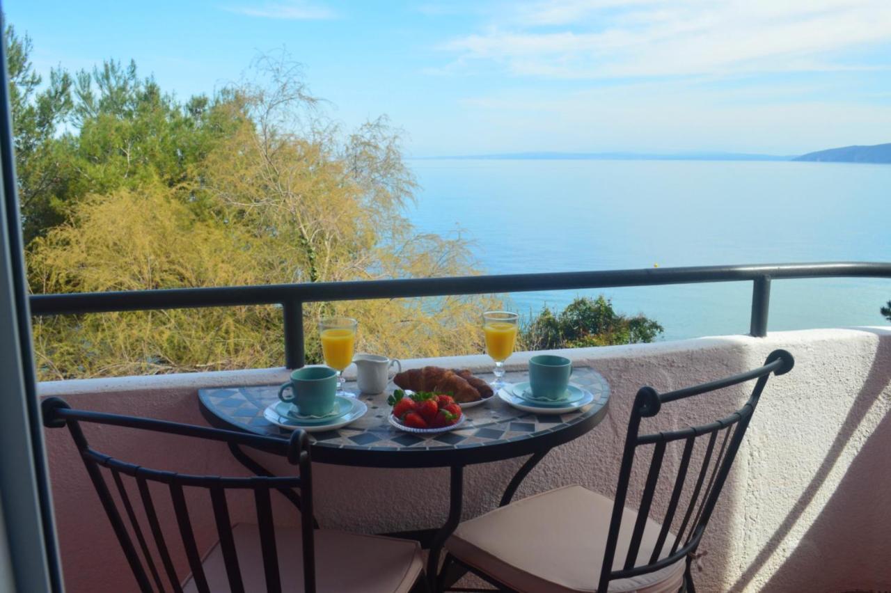 Apartment Celeste - Directly On The Beach Moscenicka Draga Exterior photo